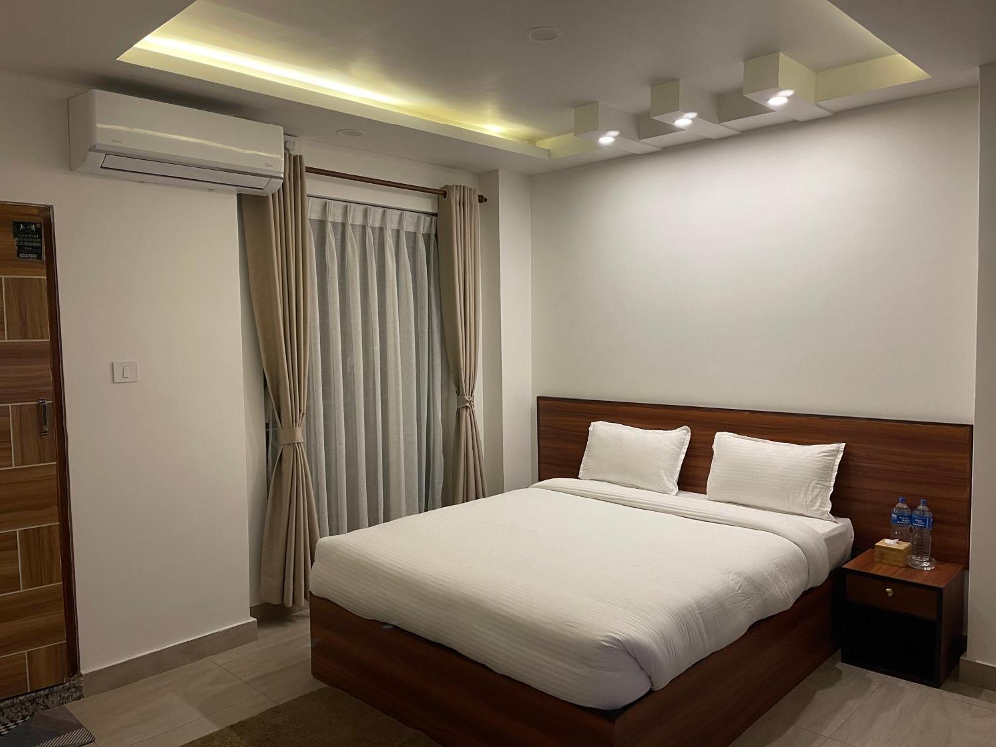 Little Buddha Inn Катманду Екстериор снимка